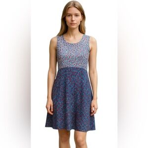 NEW Tommy Hilfiger Floral Sleeveless Dress - Size Small
